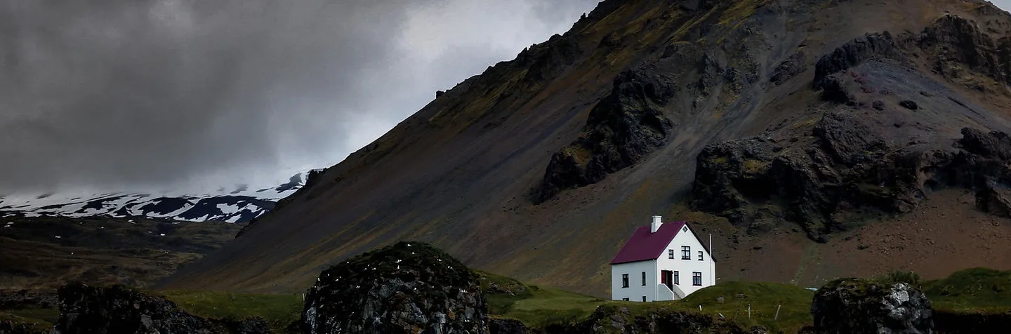Markaðsgreiningar & verðmöt hlutabréfa